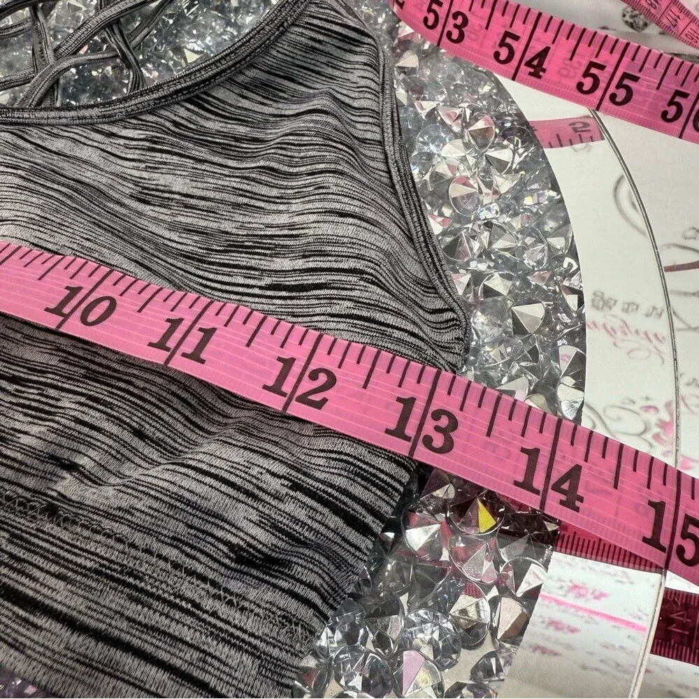 Sports bra strappy criss cross Women’s Gray Space-Dye Strappy Sports Bra